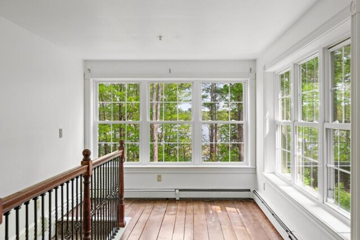 Picture of Home For Sale in Bath, Maine, United States