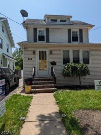 Home For Rent in Roselle Park, New Jersey