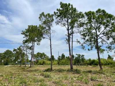 Residential Land For Sale in Goulds, Florida