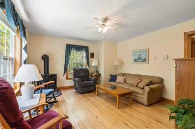 Home For Sale in Bristol, Maine