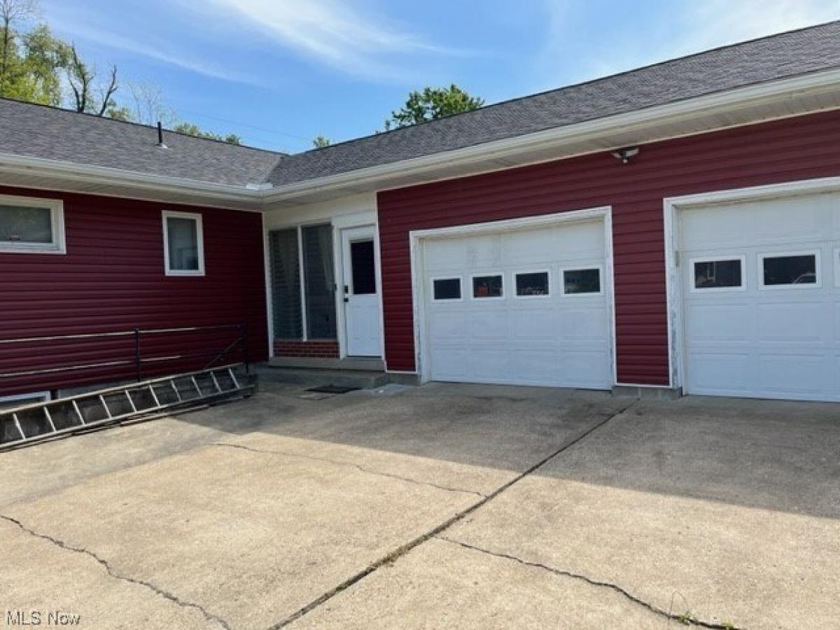 Picture of Home For Sale in Zanesville, Ohio, United States