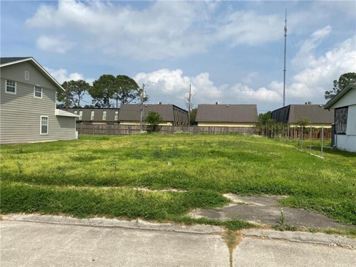 Picture of Residential Land For Sale in Terrytown, Louisiana, United States