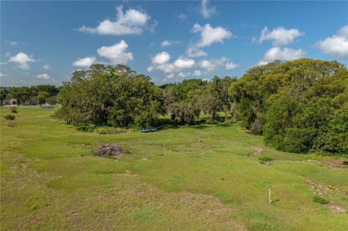 Picture of Residential Land For Sale in Winter Haven, Florida, United States