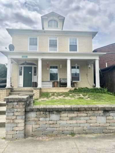 Home For Sale in Lancaster, Ohio