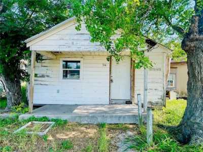 Home For Sale in Robstown, Texas