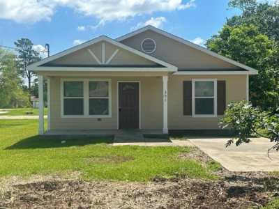 Home For Sale in Clute, Texas