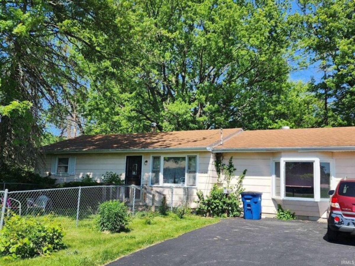 Picture of Home For Sale in Marion, Indiana, United States