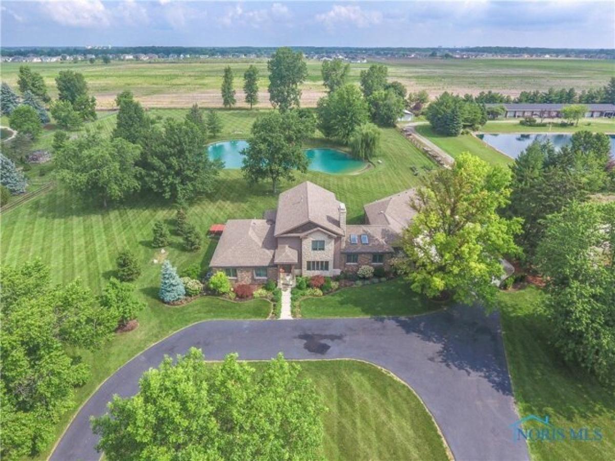 Picture of Home For Sale in Perrysburg, Ohio, United States