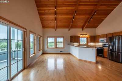 Home For Sale in Bandon, Oregon