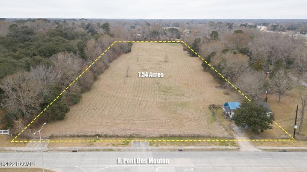 Picture of Residential Land For Sale in Lafayette, Louisiana, United States