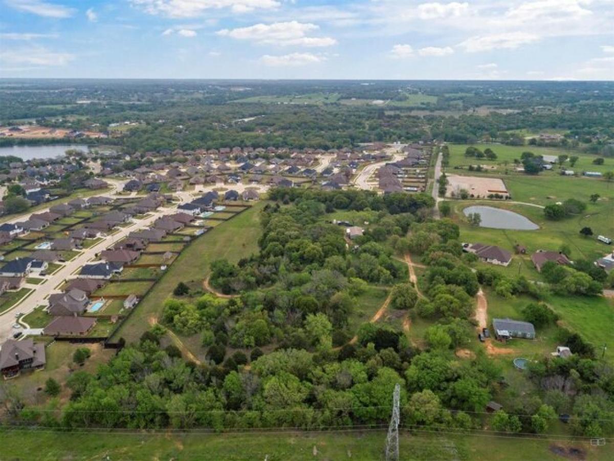 Picture of Residential Land For Sale in Burleson, Texas, United States