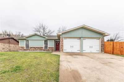 Home For Sale in White Settlement, Texas