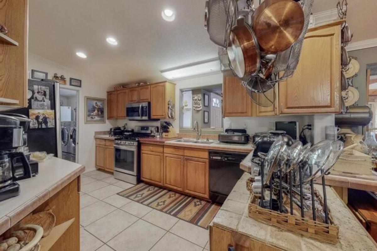 Picture of Home For Sale in Mountainair, New Mexico, United States