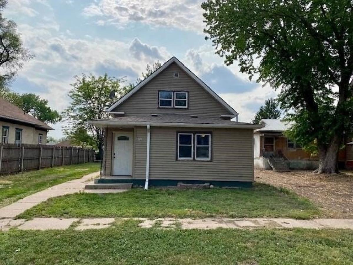 Picture of Home For Sale in Harvard, Nebraska, United States