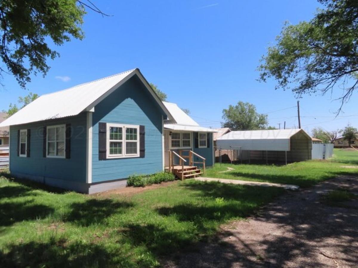 Picture of Home For Sale in Panhandle, Texas, United States