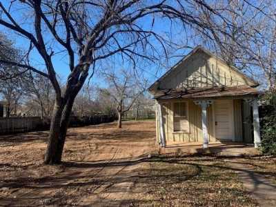 Home For Sale in Llano, Texas