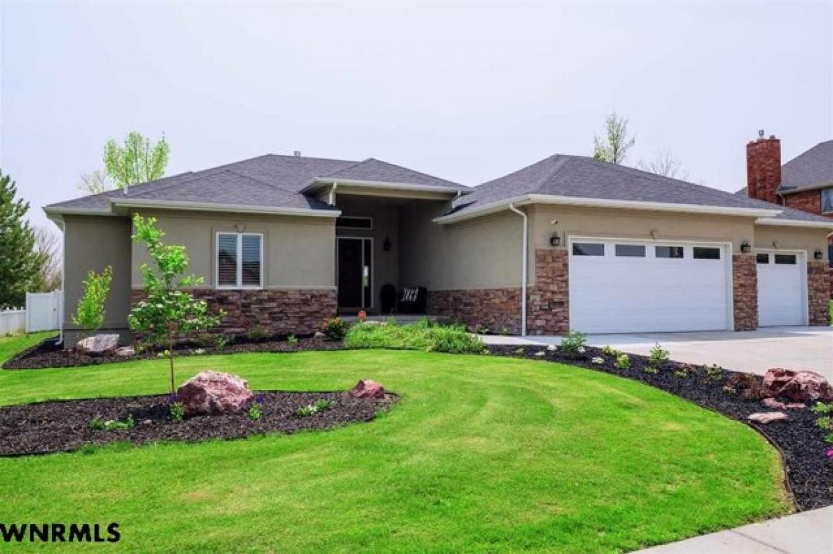 Picture of Home For Sale in Gering, Nebraska, United States