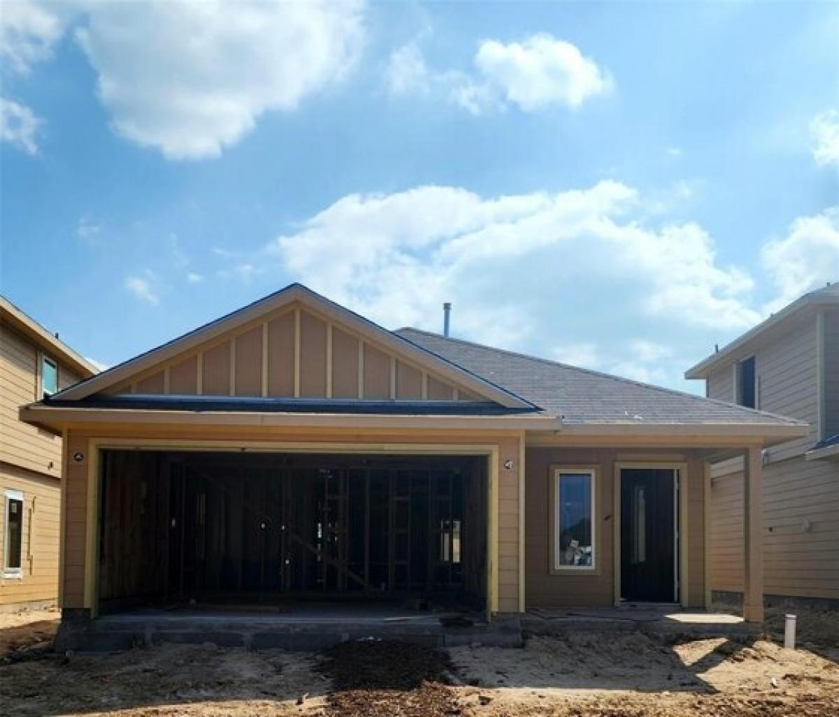 Picture of Home For Sale in Splendora, Texas, United States