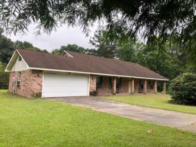 Home For Sale in Picayune, Mississippi