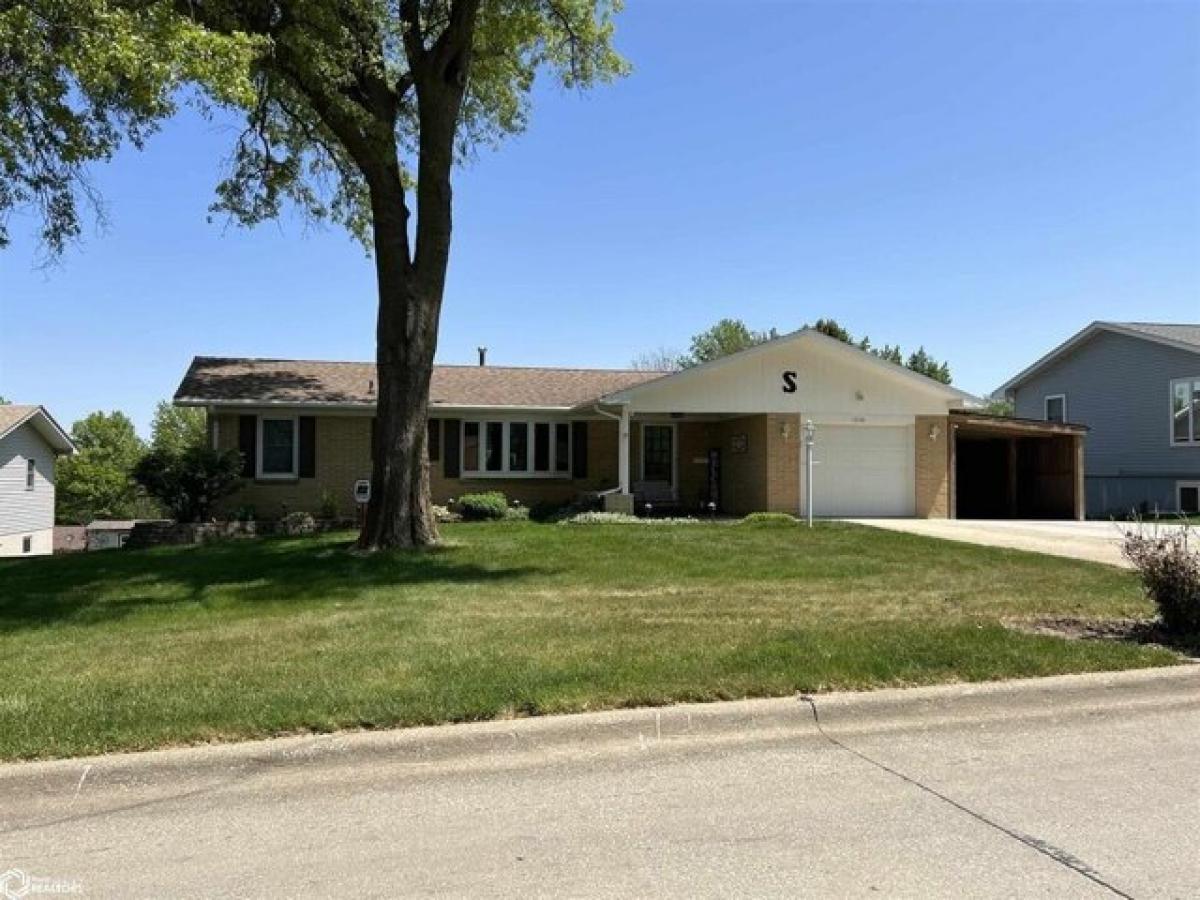 Picture of Home For Sale in Denison, Iowa, United States