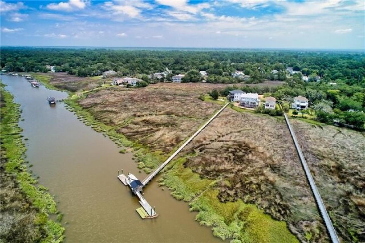 Picture of Residential Land For Sale in Saint Simons Island, Georgia, United States