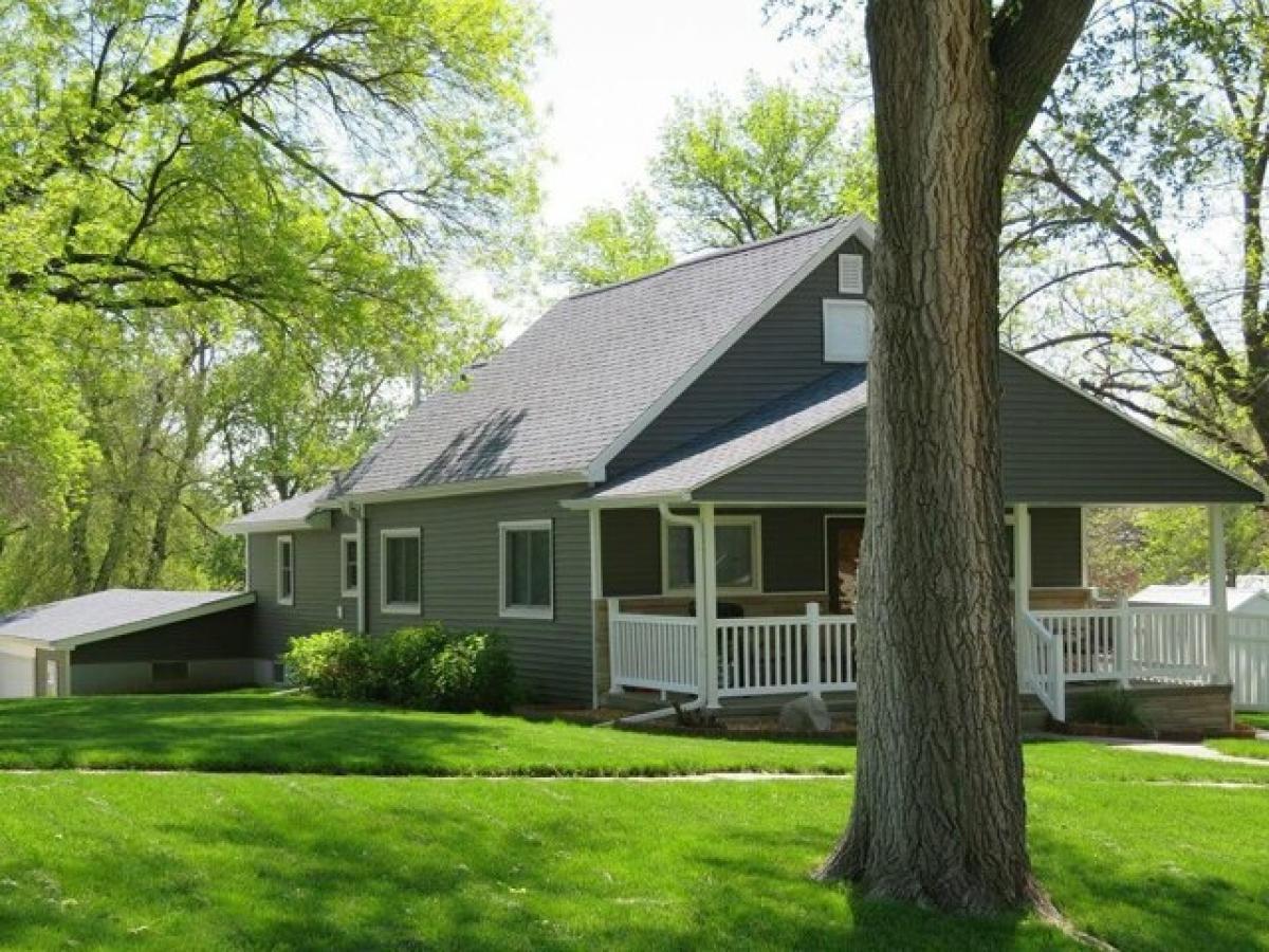 Picture of Home For Sale in Neola, Iowa, United States