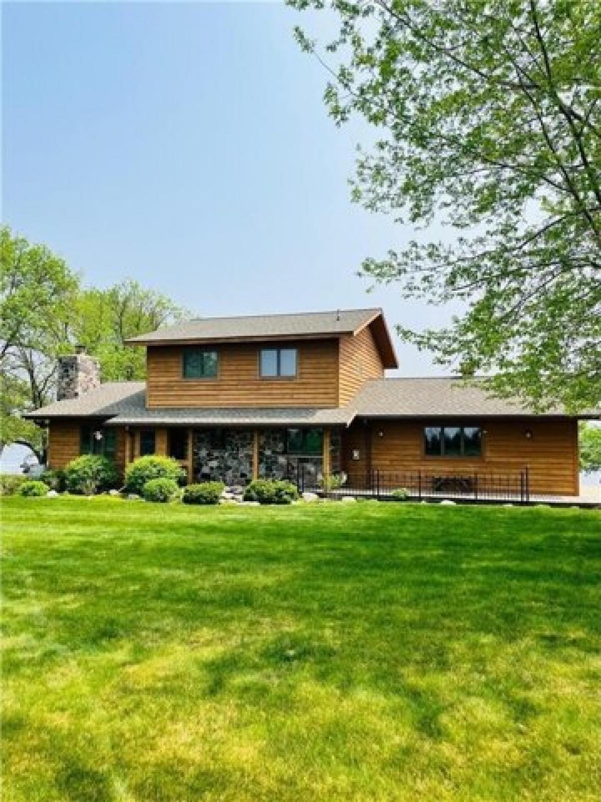 Picture of Home For Sale in Donnelly, Minnesota, United States