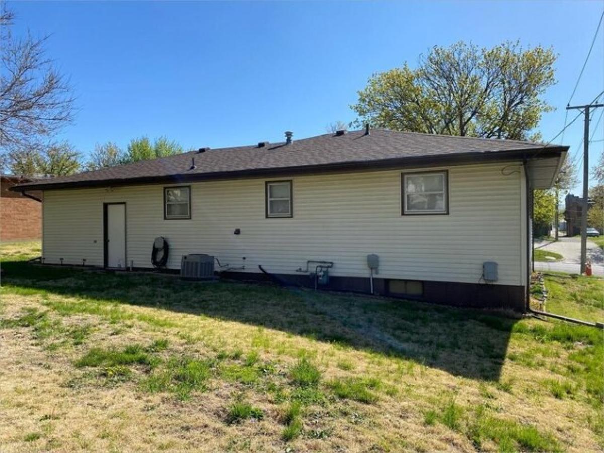 Picture of Home For Sale in Villisca, Iowa, United States