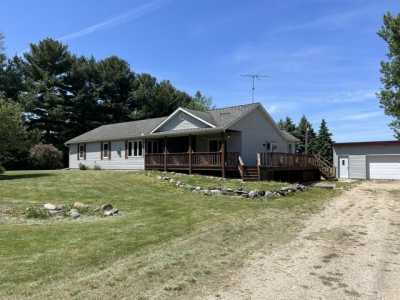 Home For Sale in Horicon, Wisconsin