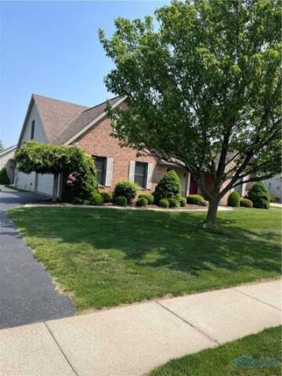 Home For Sale in Monclova, Ohio