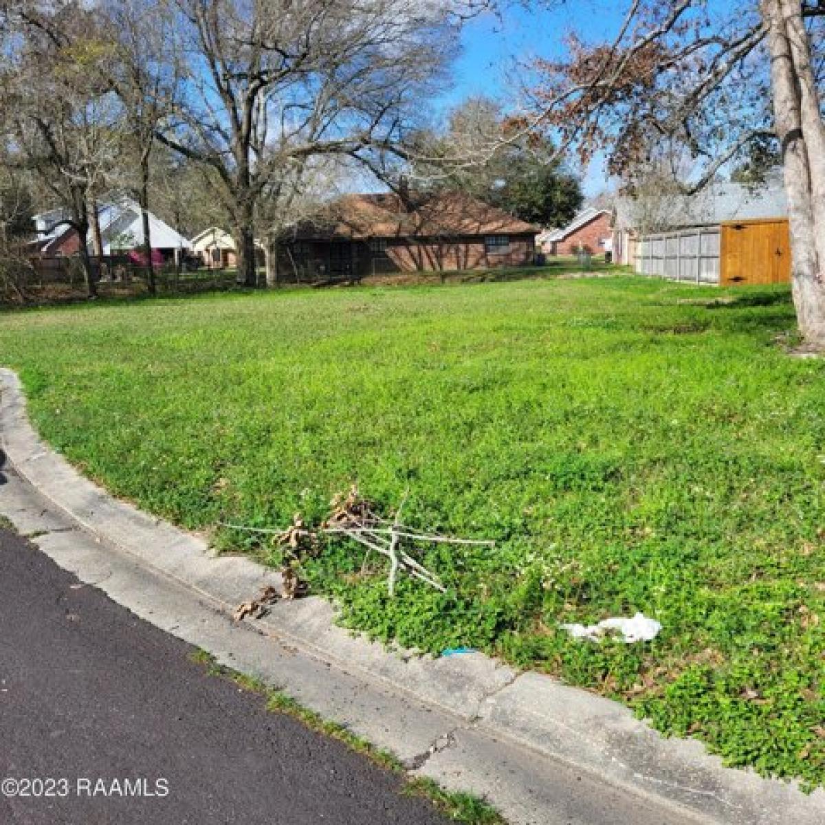 Picture of Residential Land For Sale in Lafayette, Louisiana, United States