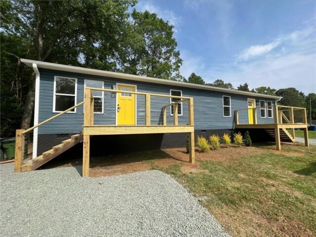 Picture of Home For Rent in Gibsonville, North Carolina, United States