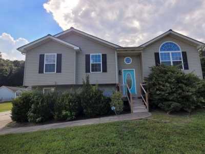 Home For Rent in Ringgold, Georgia