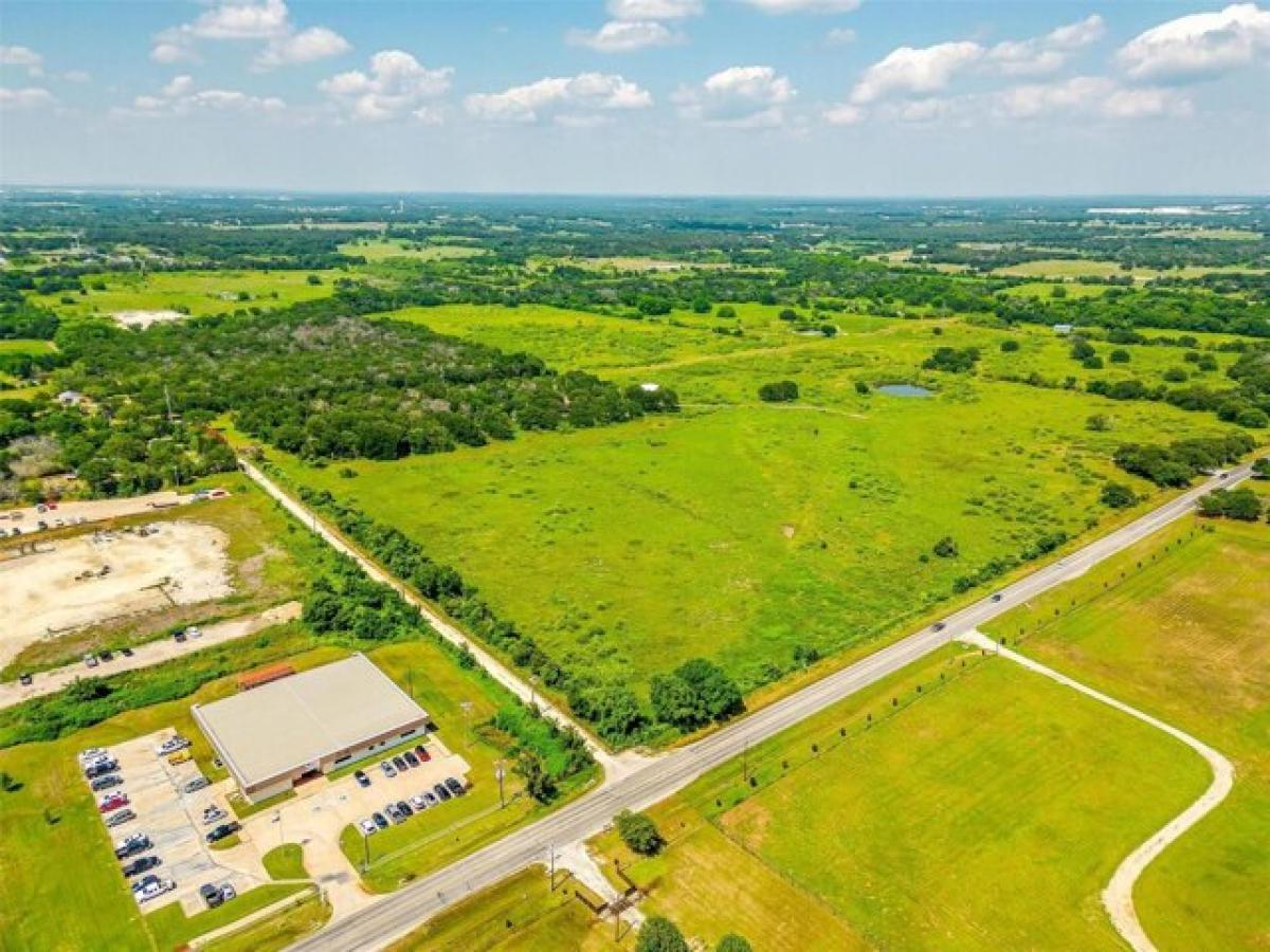 Picture of Residential Land For Sale in Burleson, Texas, United States