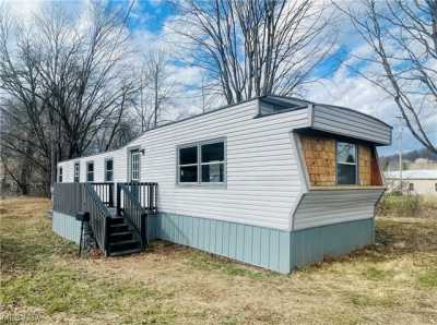 Home For Sale in Crooksville, Ohio