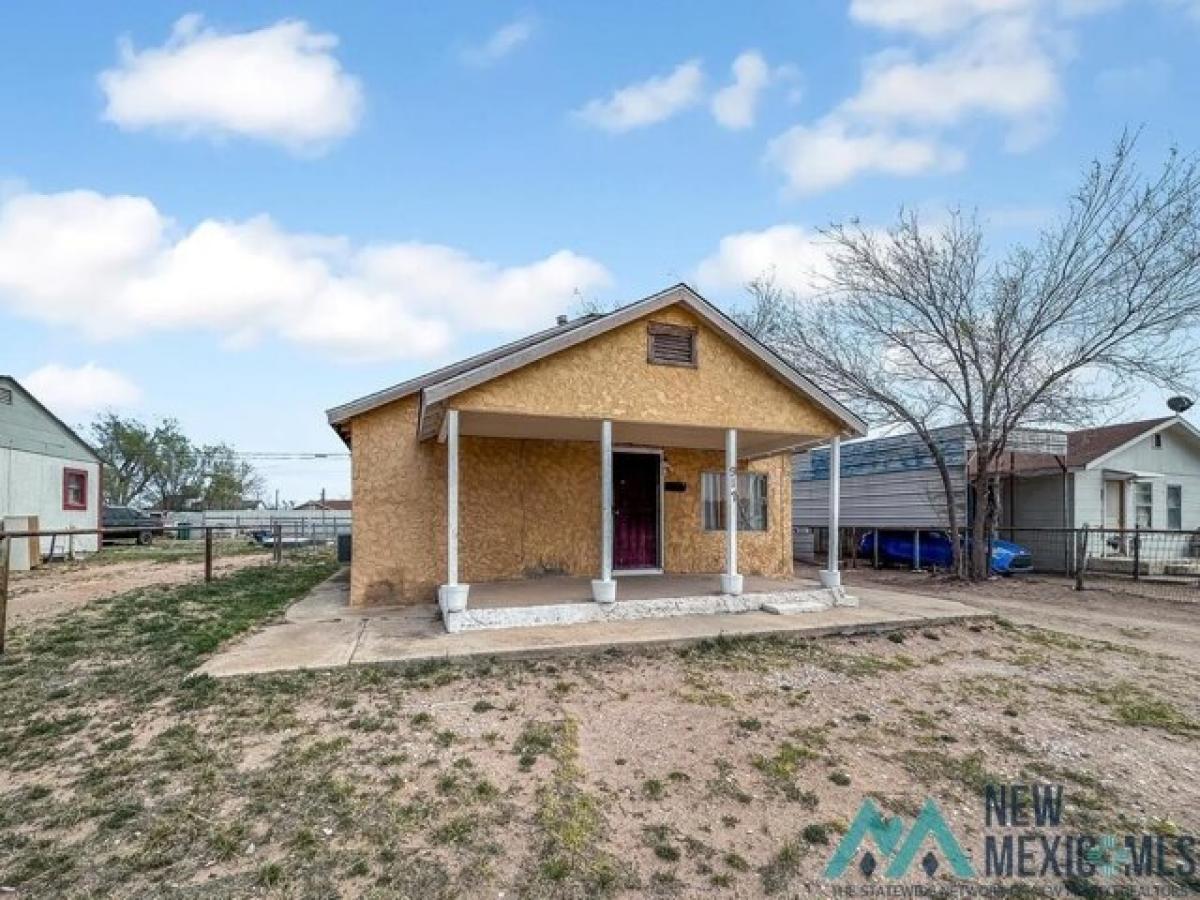 Picture of Home For Sale in Hobbs, New Mexico, United States