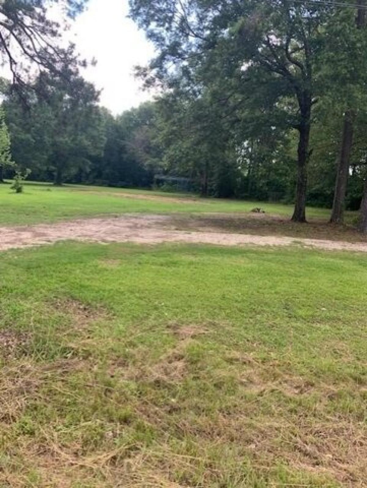 Picture of Residential Land For Sale in Kentwood, Louisiana, United States