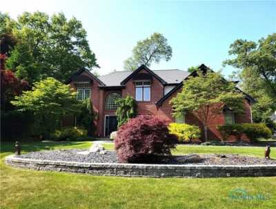 Home For Sale in Holland, Ohio