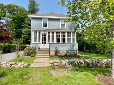 Home For Rent in Wellesley Hills, Massachusetts