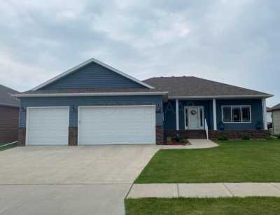 Home For Sale in Moorhead, Minnesota