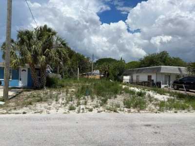 Residential Land For Sale in Hudson, Florida