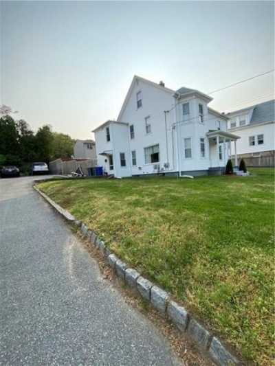 Home For Rent in Johnston, Rhode Island