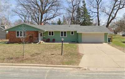 Home For Sale in Hutchinson, Minnesota