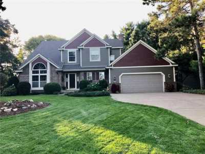 Home For Sale in Mahtomedi, Minnesota