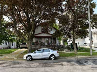 Home For Sale in Manitowoc, Wisconsin