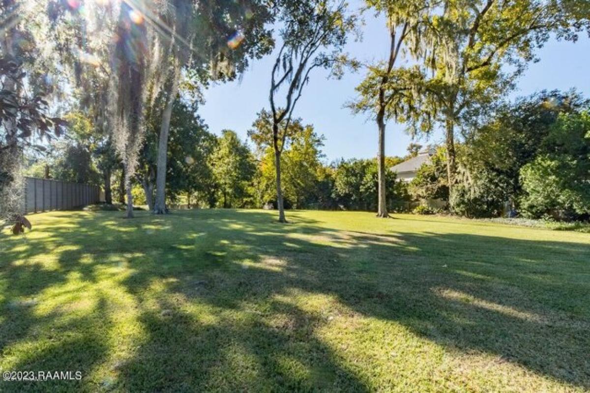 Picture of Residential Land For Sale in Lafayette, Louisiana, United States