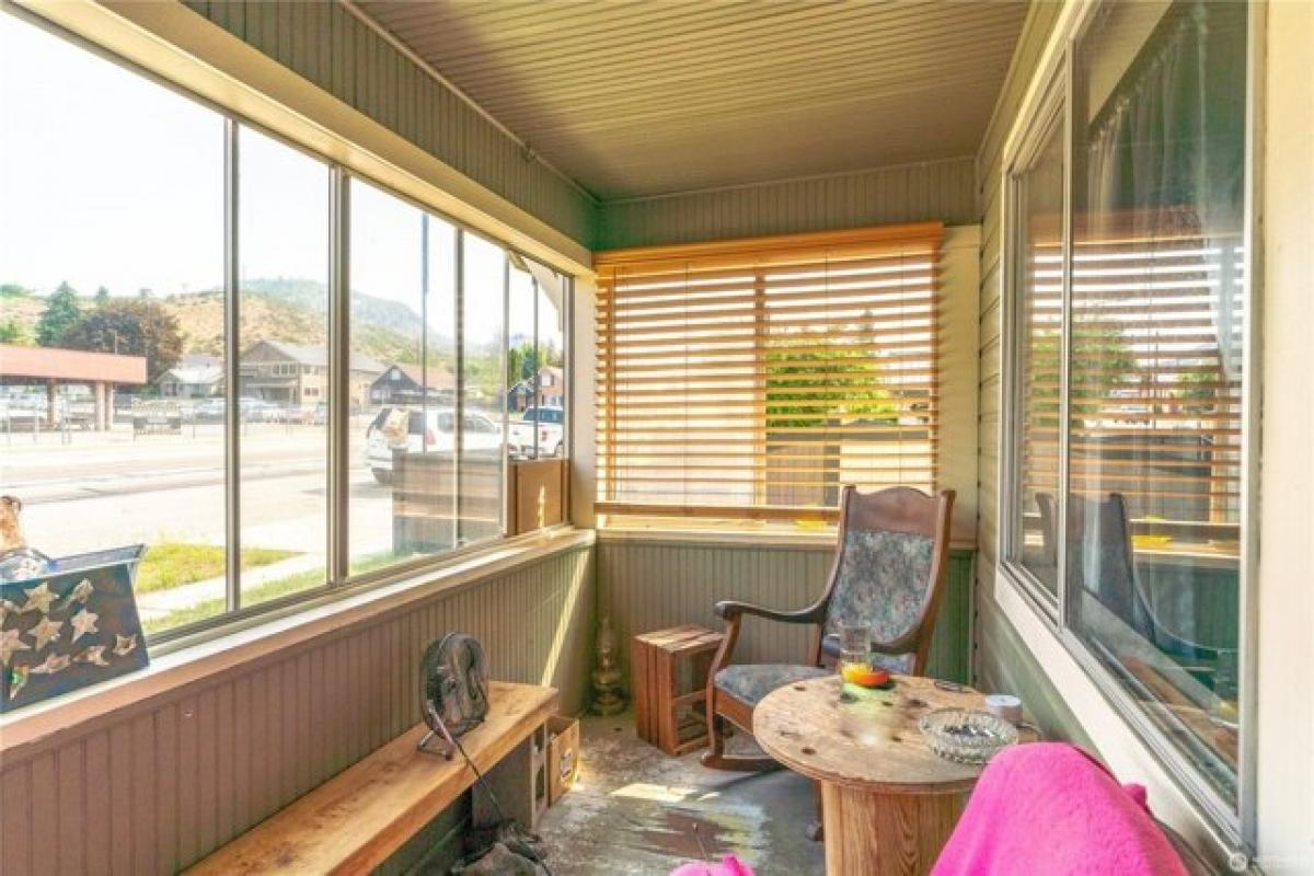 Picture of Home For Sale in Chelan, Washington, United States