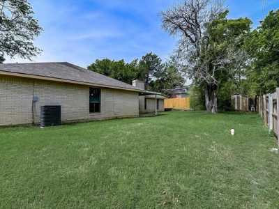 Home For Sale in Lake Dallas, Texas