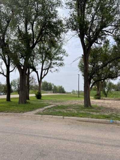 Home For Sale in Larned, Kansas