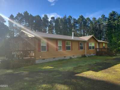 Home For Sale in Yachats, Oregon